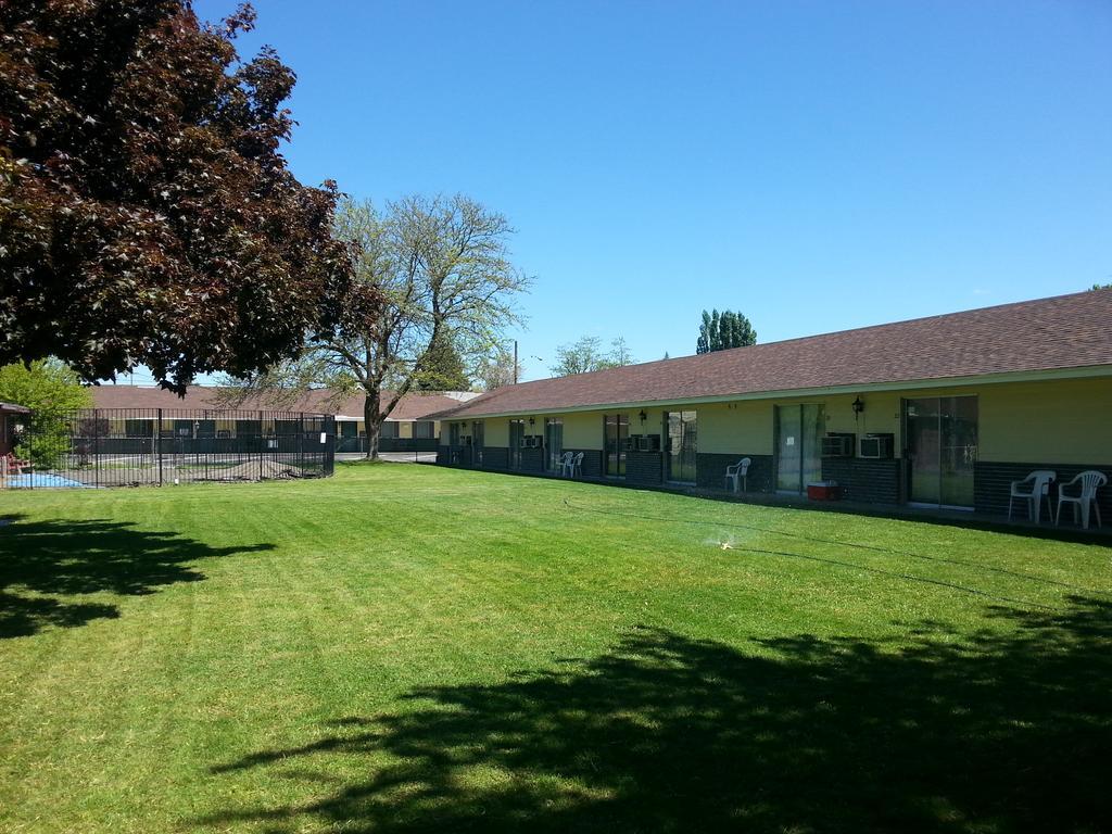 Colwell Motor Inn Ritzville Exterior photo
